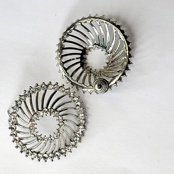 Silver Tone Starburst Earring - Picture 9 of 13